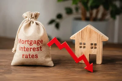 Mortgage Rates Remain Near Lows, Refi Savings Elusive