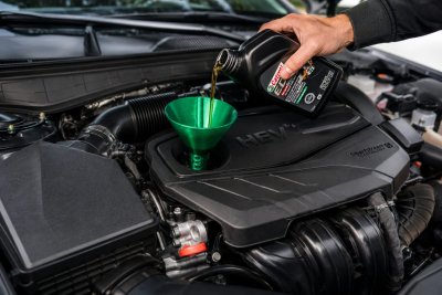 Motor Oil Supply Strains Emerge Amid Middle East Crisis