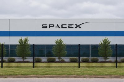 Musk's Memphis Presence Signals AI Buildout Priority as SpaceX Investment Surges