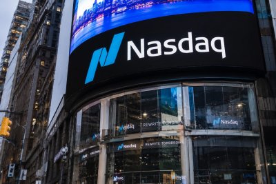 Nasdaq 100 Slips Below 29,000 as Tech Rally Falters