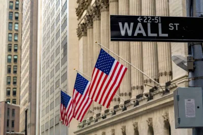 Nasdaq Futures Lead Wall Street Higher as Chip Rotation Concerns Linger
