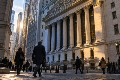Nasdaq Rebounds as Chip Stocks Rally, but Market Breadth Stays Thin