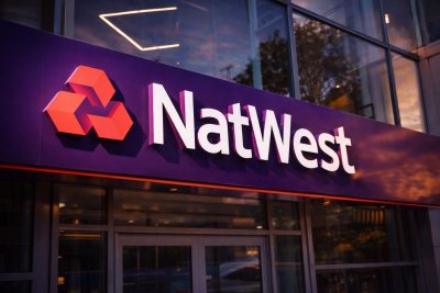NatWest's Wealth Acquisition Shifts Capital Strategy, Shares Stabilize After Selloff