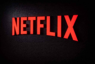 Netflix Shares Dip After-Hours as Warner's UK Streaming Move Revives Deal Focus