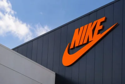 Nike Nears 52-Week Low on Turnaround Doubts Ahead of Key Earnings