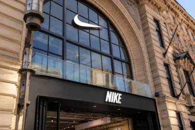 Nike Stock Rises on Macro Tailwinds, But Analysts Remain Wary of Turnaround