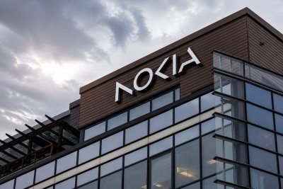 Nokia Shares Plunge 6.5% in Helsinki, ADR Volume Surges Ahead of Q2 Results