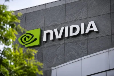Nvidia Stock Slips as China H200 Chip Hopes Fade Before Earnings