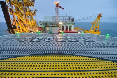 Oil Majors Outperform as Brent Holds Above $107; Euro Stoxx Slips