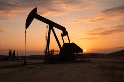 Oil Prices Spike on Strait of Hormuz Closure, Supply Shock Fears