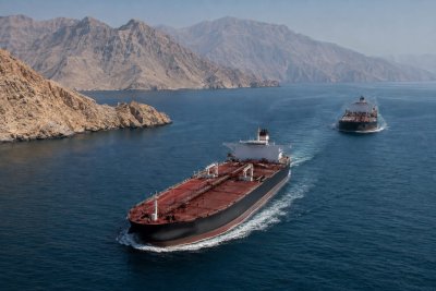 Oil Steadies as Hormuz Tanker Traffic Remains Severely Constrained