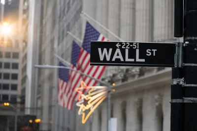Oil Surge Sends Dow Down 557 Points; Palantir Slips After Hours