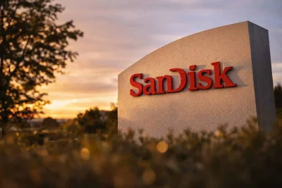 Oil Volatility Tests AI Memory Stocks as Sandisk Swings on Gulf Tensions