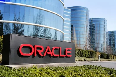 Oracle shares slide as AI contract backlog fails to reassure investors