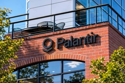 Palantir Edges Up After Hitting 52-Week Low on Valuation Concerns