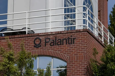 Palantir's NHS Data Access Sparks Privacy Concerns Amid AI Stock Rally