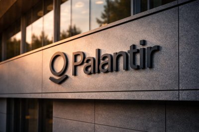 Palantir Shares Decline Despite Defense Cloud Approval and Airbus Partnership Renewal