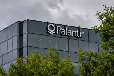 Palantir Shares Slide 7% on CEO's AI Wealth Warning, Valuation Scrutiny