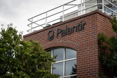 Palantir Shares Slip Despite New Google Cloud Deal and Commercial Wins