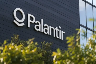 Palantir Stock Dips as US Dominates Q2 Growth, Valuation Concerns Rise