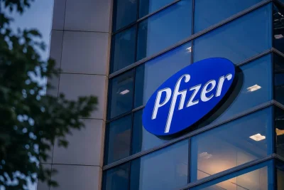 Pfizer Shares Dip as Key Lung Cancer Drug Fails Trial, Pressuring Growth Plans