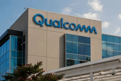 Qualcomm Gains on Potential $10B Tenstorrent Acquisition