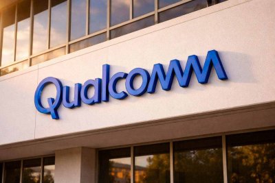 Qualcomm Rallies Ahead of Earnings, AI Sector Faces Pivotal Week