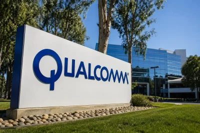 Qualcomm Surges on AI Data-Center Push Despite Weak Q3 Forecast