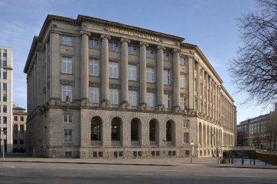 Rhine Drought Surcharge Tests Hapag-Lloyd's Earnings Resilience