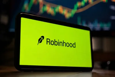 Robinhood Rises on $1.7B Revenue Forecast; SpaceX Drops Below IPO Price
