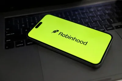 Robinhood Stock Jumps on Strong May Metrics, Crypto Concerns Linger
