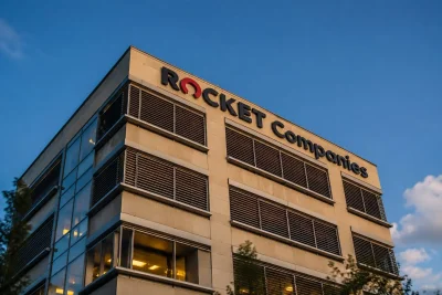 Rocket Companies Gains on $2.1 Trillion Servicing Book Amid Mortgage Downturn