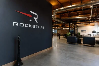 Rocket Lab Shares Sink Despite Nasdaq-100 Inclusion, SpaceX Debut Pressures Sector
