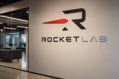 Rocket Lab Shares Surge on Record Revenue, Neutron Rocket Secures Major Launch Contract