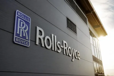 Rolls-Royce Shares Tumble 8% as Key Test Looms Ahead of Earnings