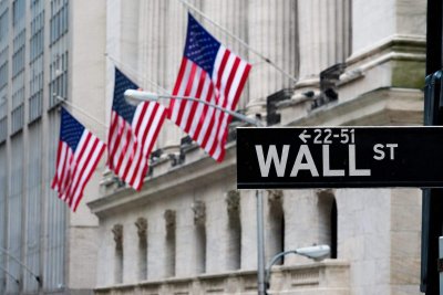 S&P 500 Concentration Risk Exposed as Chip Rout Hits Markets