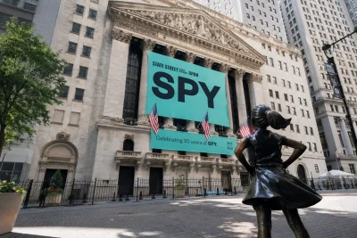 S&P 500 ETF Hits Record High as AI Chip Surge and Iran Deal Hopes Boost Markets