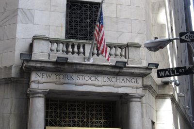 S&P 500 Outpaces Small Caps as CPI Looms