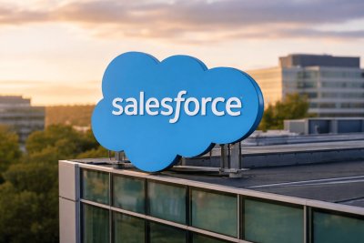 Salesforce Shares Rebound Amid AI Spending Concerns; Super Bowl Marketing Blitz Draws Attention