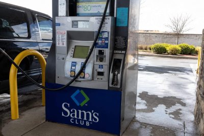 Sam's Club Santa Clarita Fuel Station to Close for Three Months