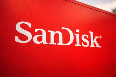 SanDisk Holds Near $627 Amid Market Holiday, Focus Shifts to Nvidia Earnings