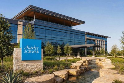 SCHD ETF Nears Record High as $17.7B Inflows Reshape Dividend Strategy