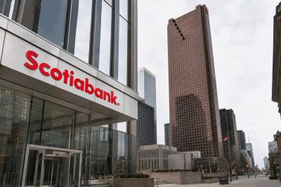 Scotiabank Shares Slip 1.7% as Analyst Targets Signal Limited Upside Ahead of Q3