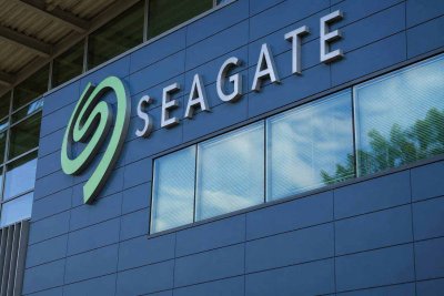 Seagate Stock Surges on AI Storage Demand, but Valuation Raises Concerns