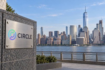 Senate CLARITY Vote: Procedural Step, Circle's Earnings Still Tied to Reserves