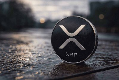 Senate Panel Advances Crypto Bill, XRP Eyes Key Resistance Level