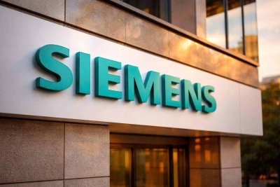 Siemens Gains on Major Copenhagen Rail Contract Ahead of Key Earnings Week