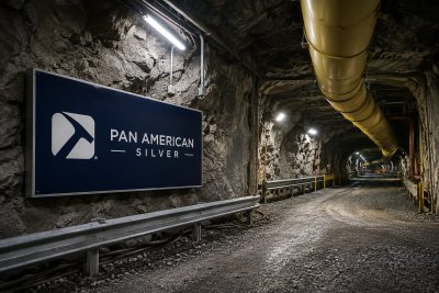 Silver Surge Lifts Pan American's Spread Past $51/Oz