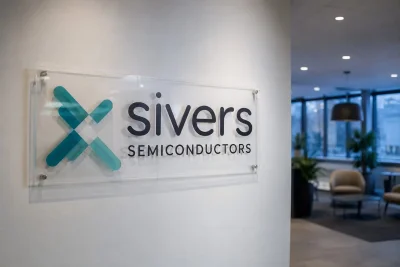 Sivers Semiconductors Surges Over 1,700% Before Short Sellers Pounce on Sales Miss