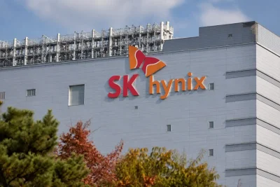 SK Hynix Drops Despite Nvidia Deal as KOSPI Tumbles on Rate Fears